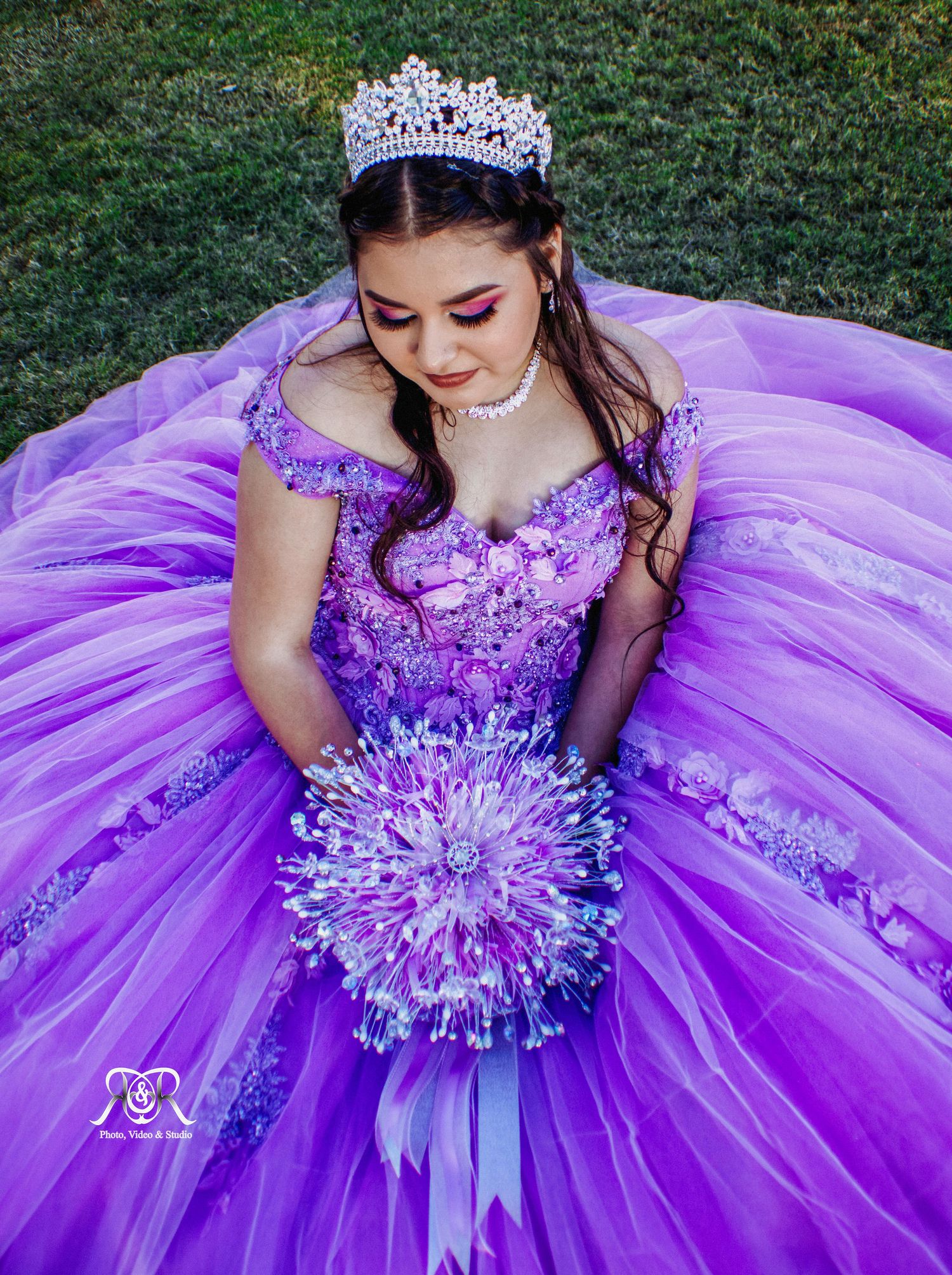 Capture life´s best moments 
Dallas Quinceañera photography and video 
Dallas Weddings photography and video