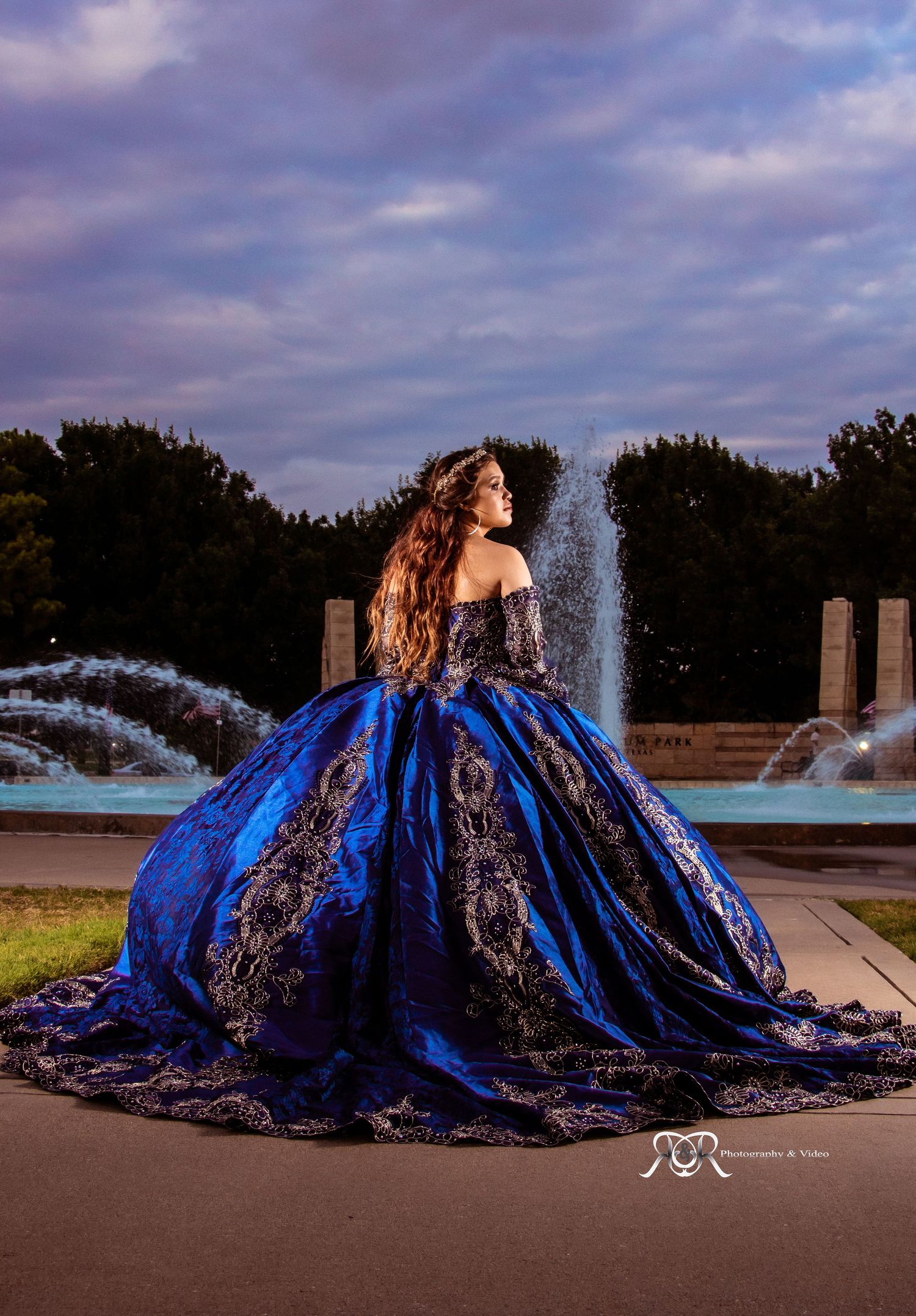 Capture life´s best moments 
Dallas Quinceañera photography and video 
Dallas Weddings photography and video