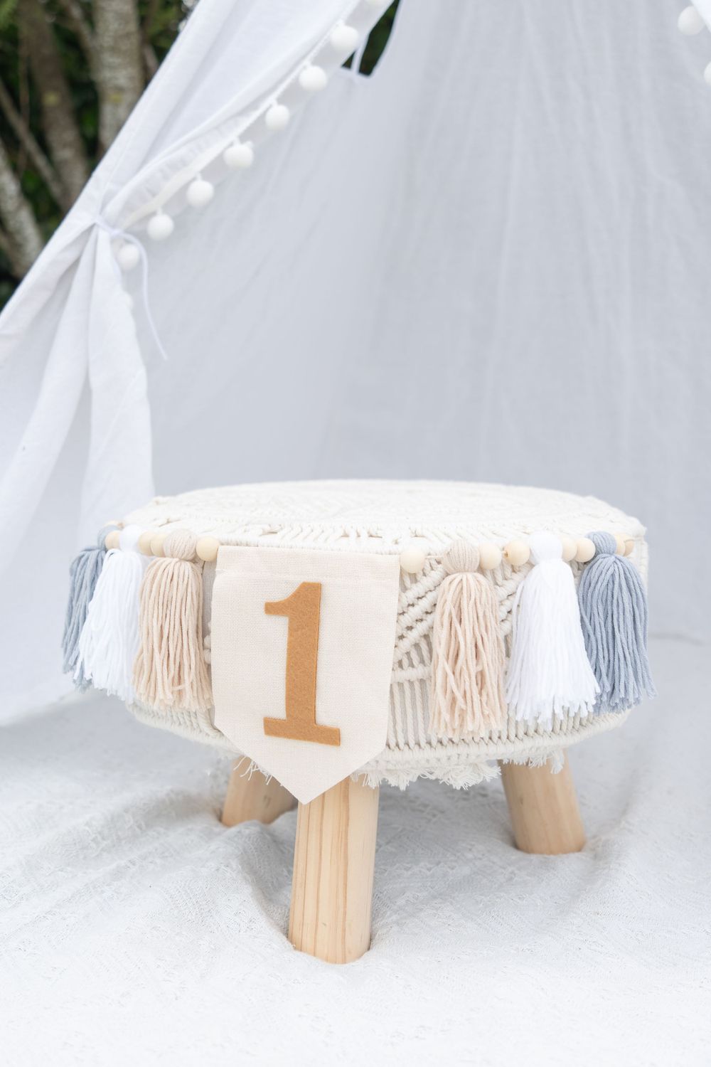 stool