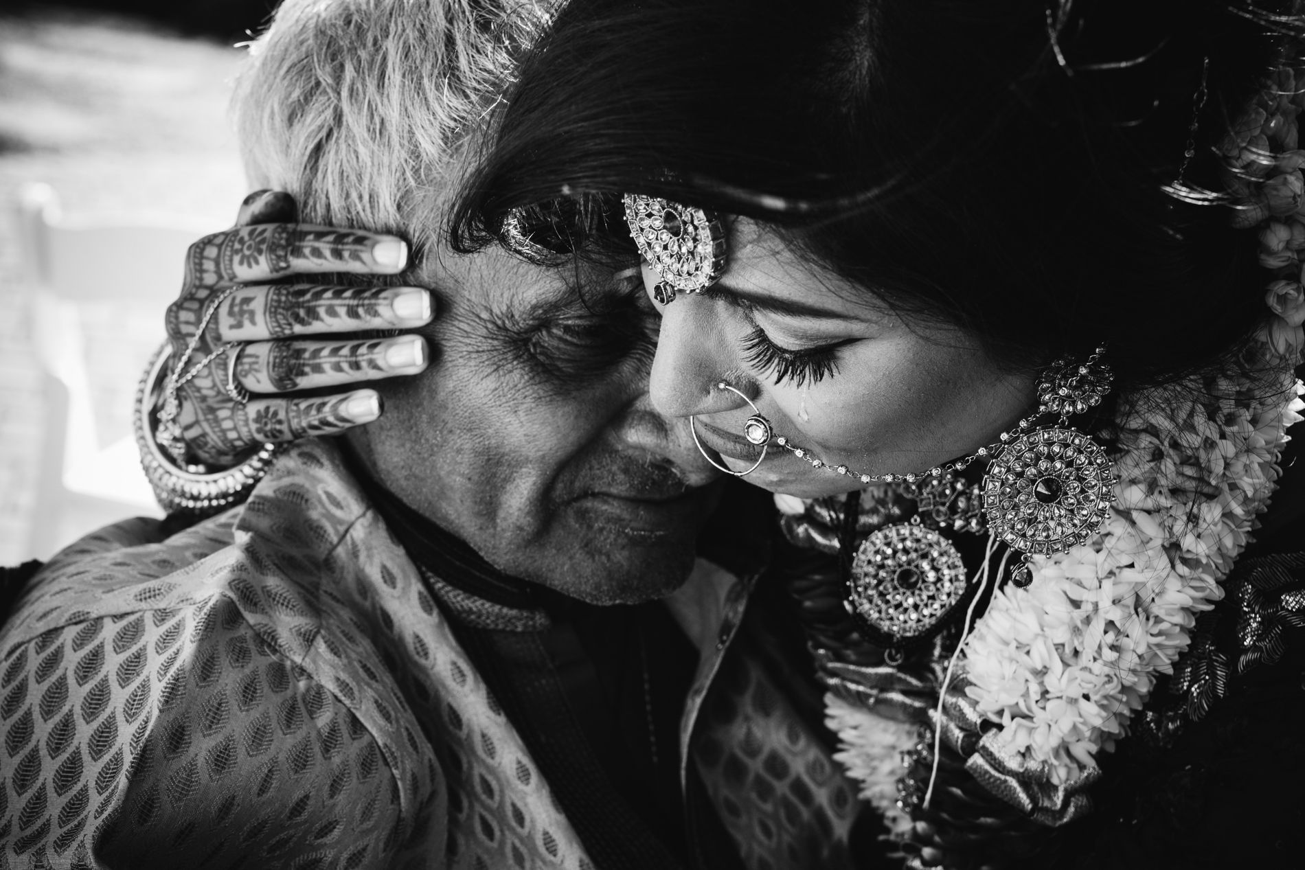 Emotional vidaii moment as South Asian bride embraces her grandfather—capturing love, legacy, and farewell.