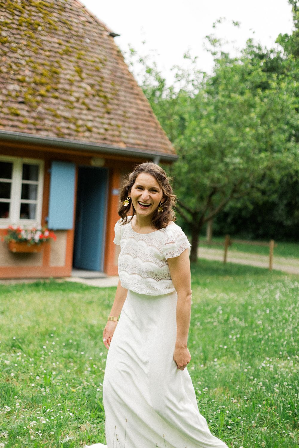 Photographe de mariage capturant des instants sincères et intemporels avec une approche artistique, élégante et naturelle.