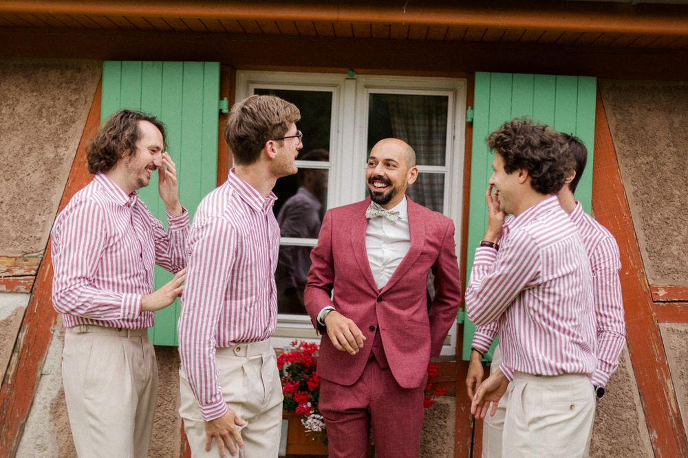 Photographe de mariage capturant des instants sincères et intemporels avec une approche artistique, élégante et naturelle.