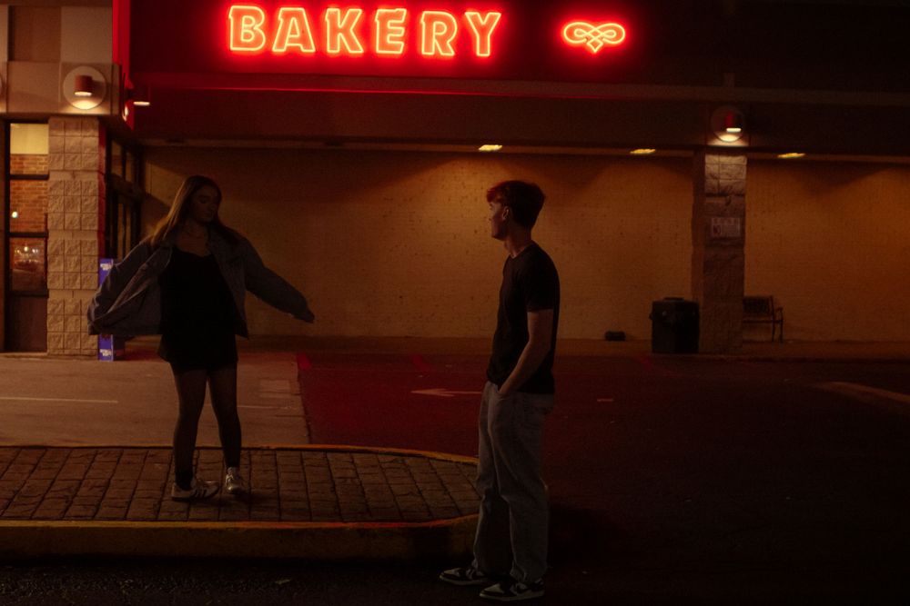 grocery couple