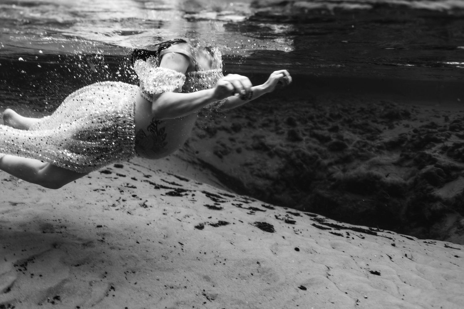 Underwater maternity photography, underwater photography, Panama City beach maternity photographer, florida photographer
