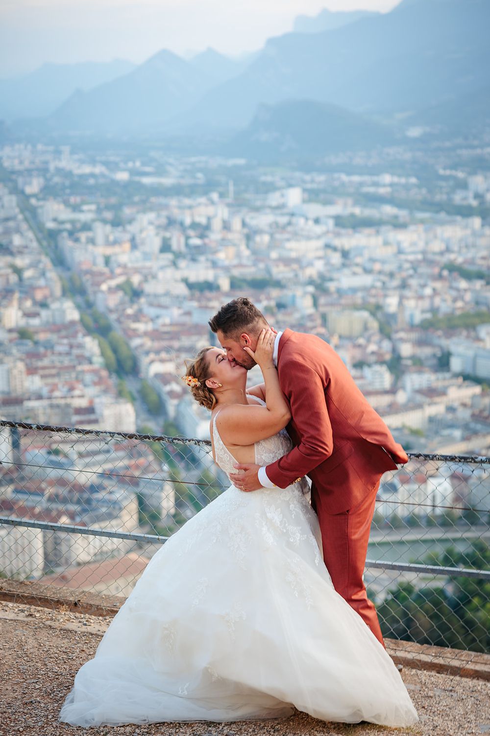 Photo prise par Marie Defelix Photography photographe de mariage, couple et portrait à Bordeaux et Grenoble.