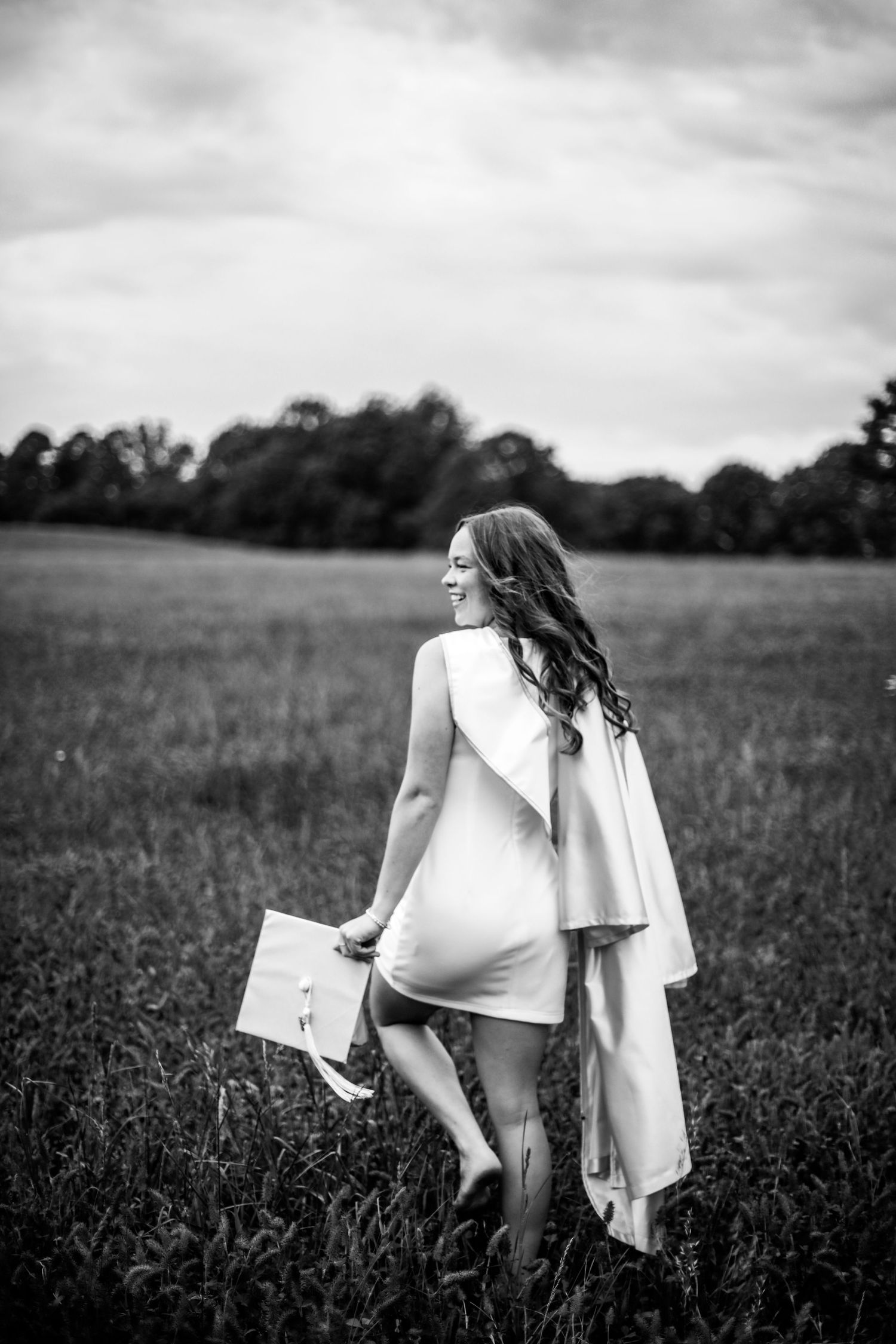 #equinephotographer #ncequinephotographer #farmandfamily #horsemanship #westernlifestyle High school seniors and college graduates