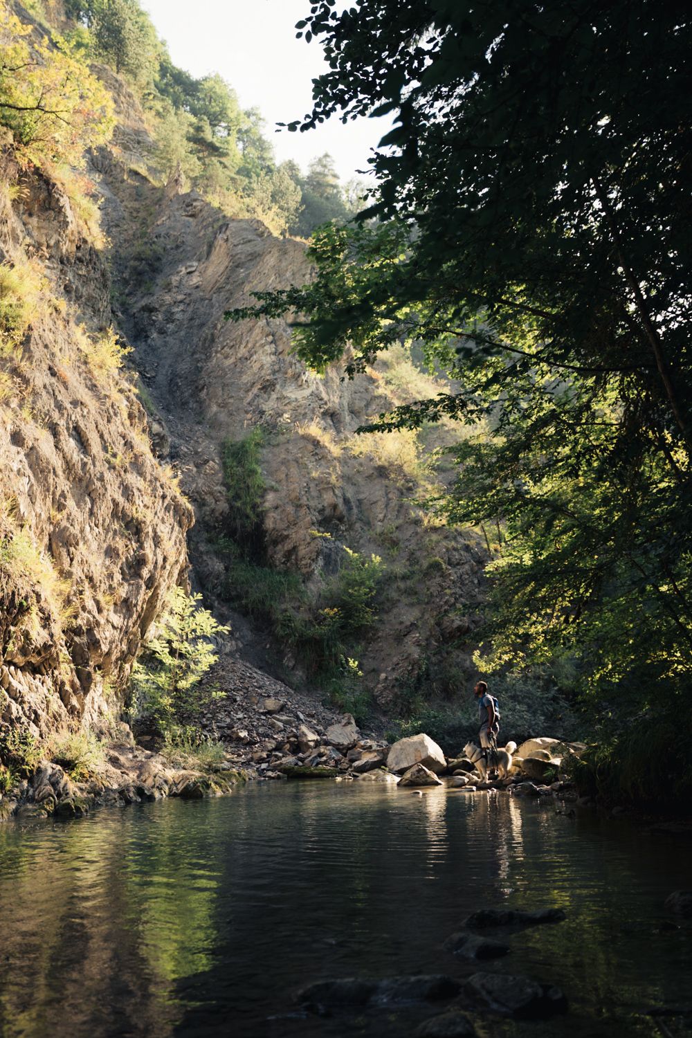 balade en bord de rivière, la Leysse, au bout du monde proche de chambéry