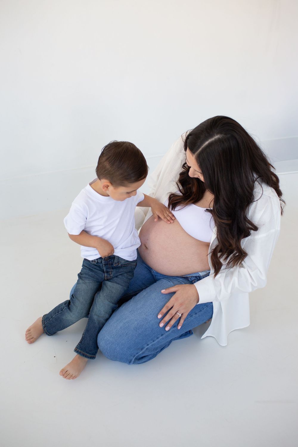 Charleston maternity photographer Charleston newborn photographer