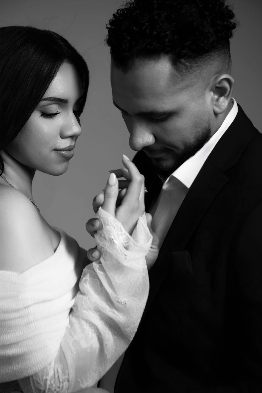 Elegant black and white couple portrait Nashville portrait photographer Thompson’s Station