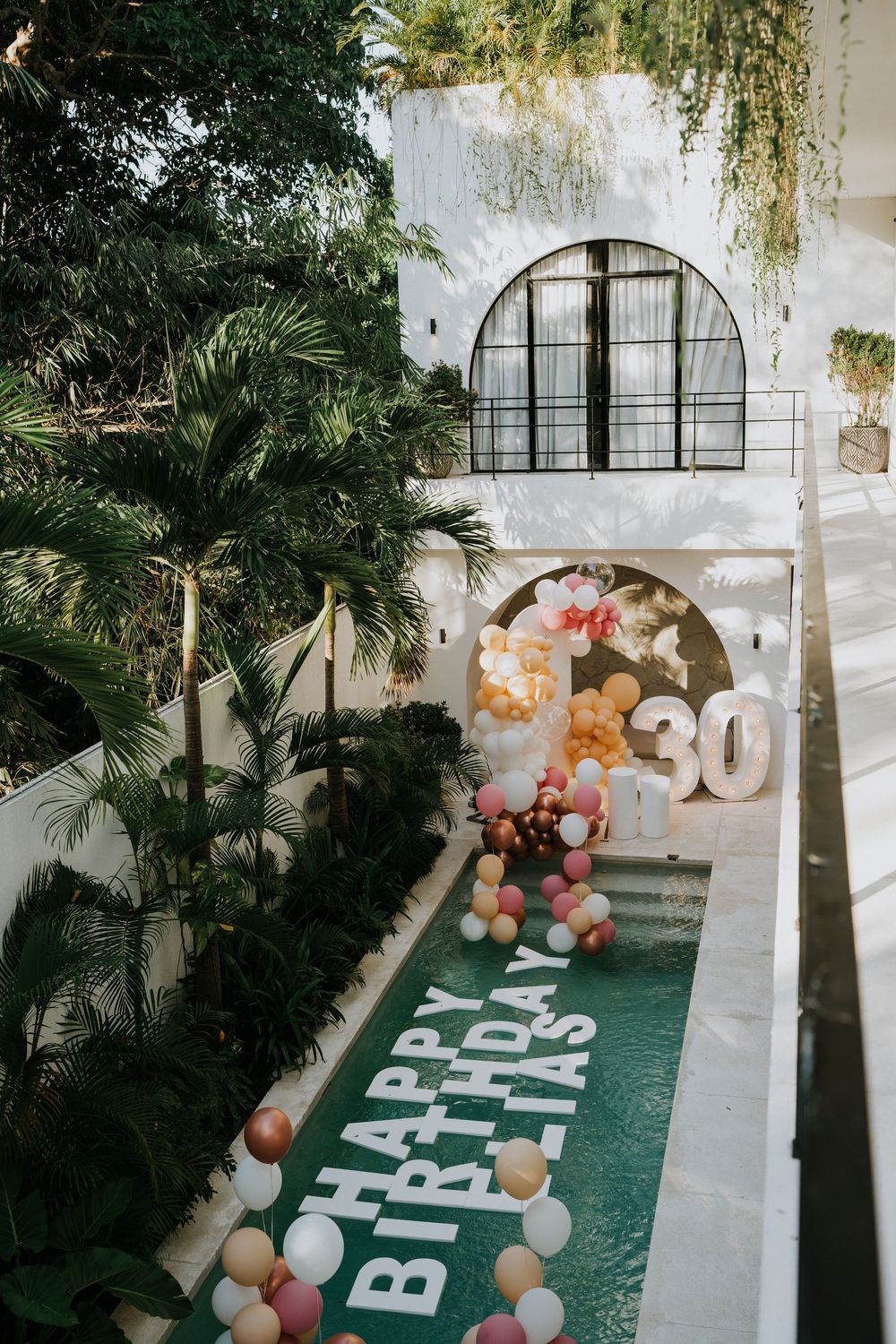Luxury birthday photography service in Bali