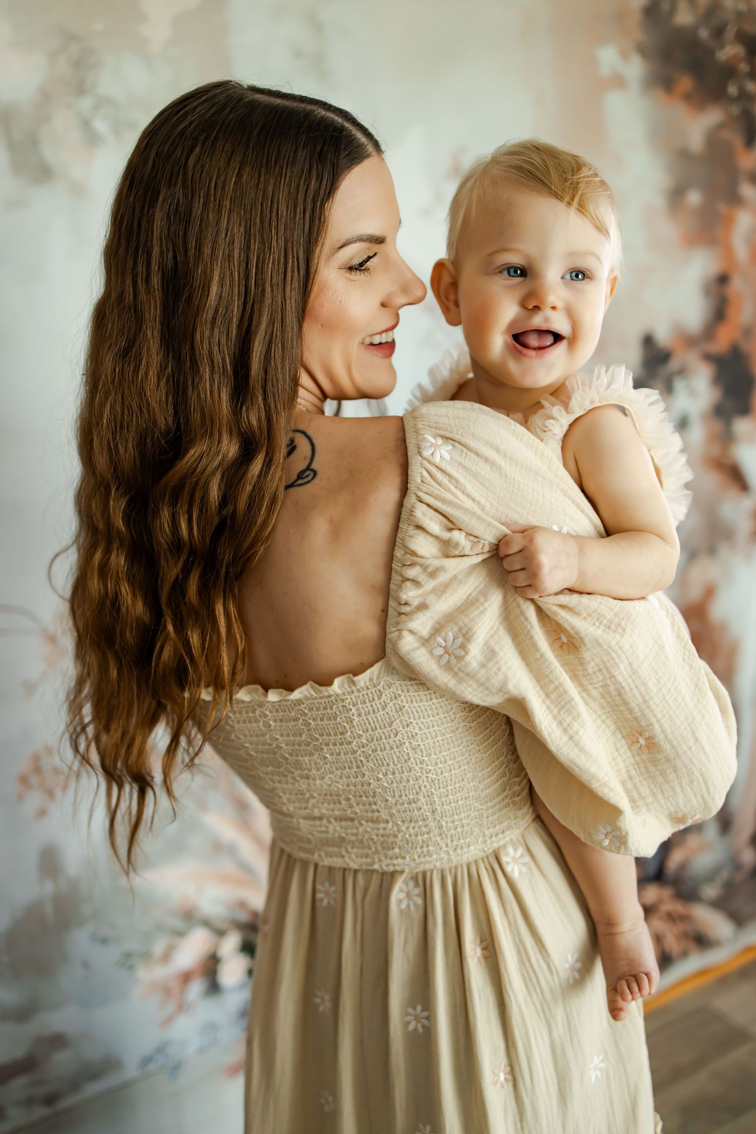 family and maternity photographer in richmond, va | newborn session photographer in Richmond, Virginia