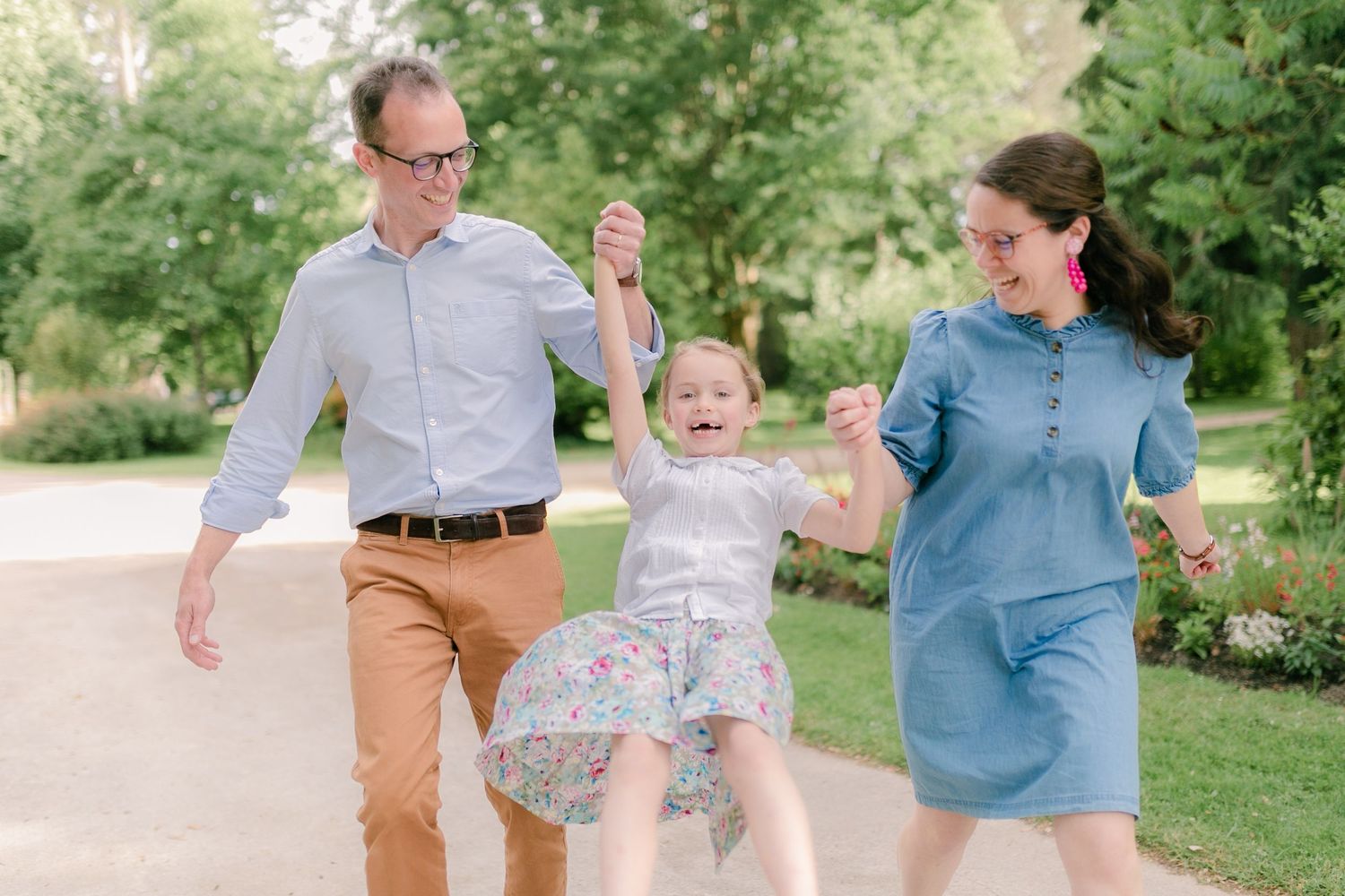 Séance famille avec enfants à Tarbes au Jardin Massey