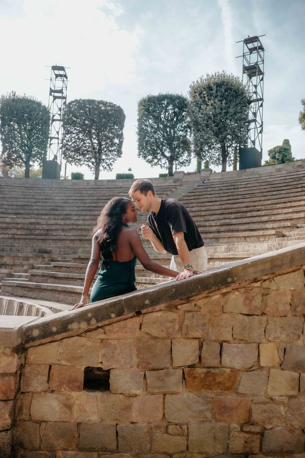 Maite and Micha playing and moving around during the photoshoot.