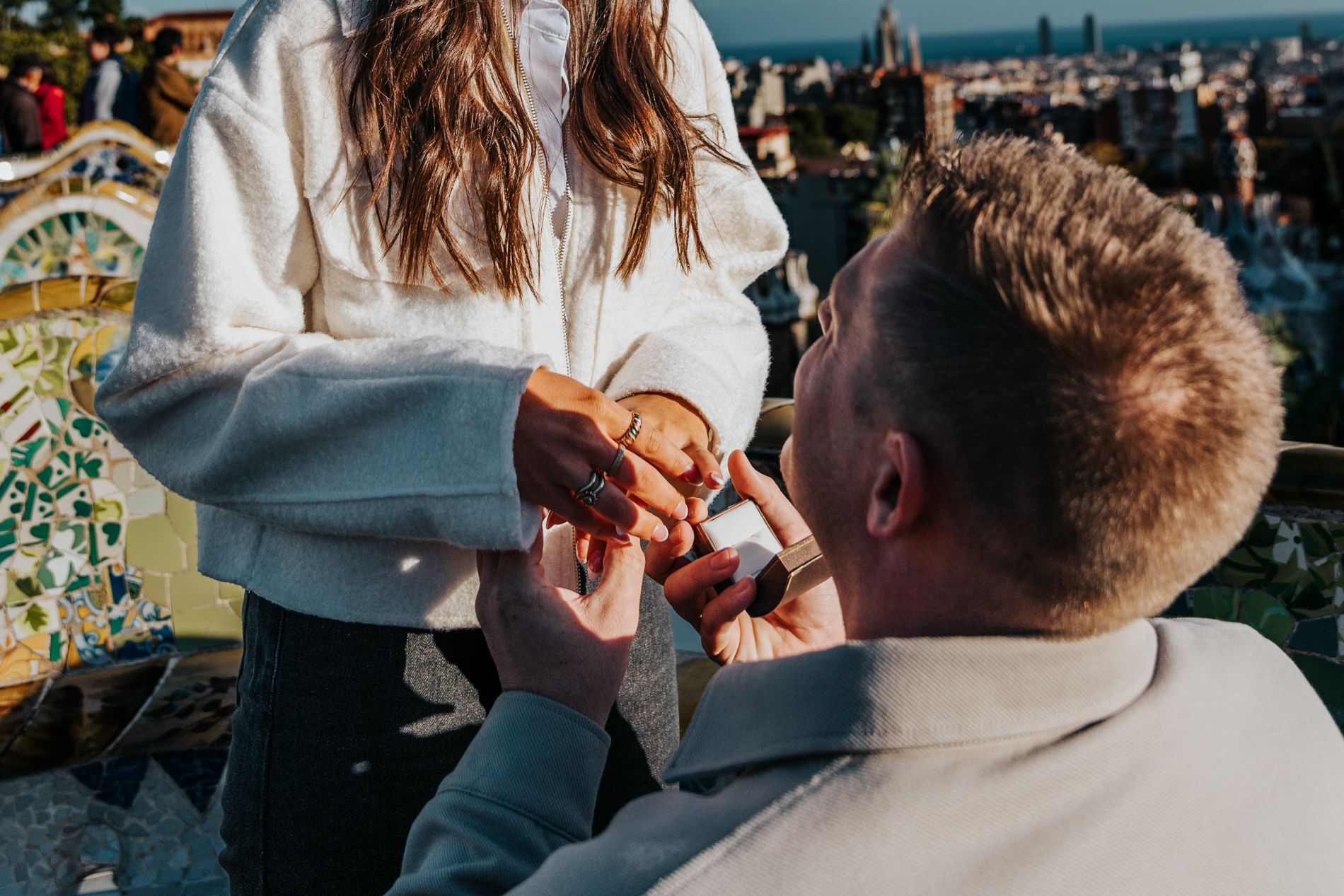 A love-filled surprise proposal at Park Güell—Barcelona’s iconic setting for the perfect engagement moment