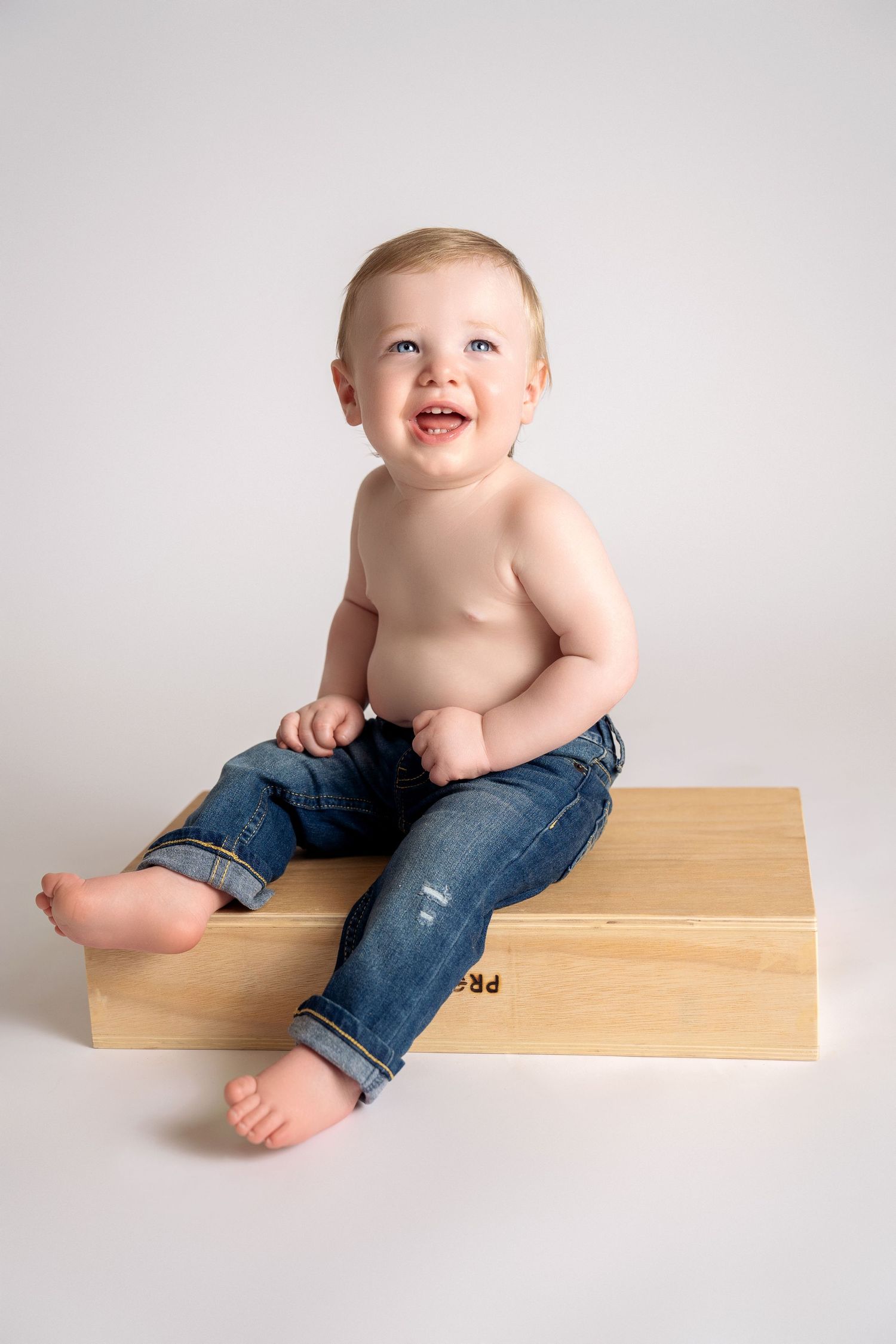 Los Angeles Newborn Photographer near me, Los Angeles Maternity Photography and Newborn Photographer and Cake Smash Photography | JDLA Photo