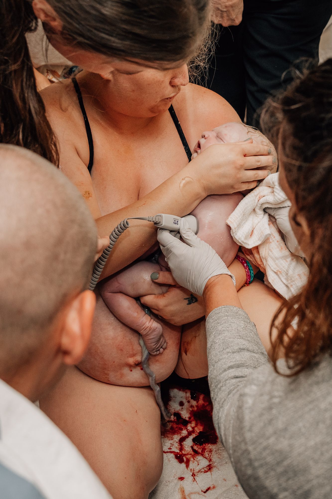 doula and birth photographer near me in northern Virginia