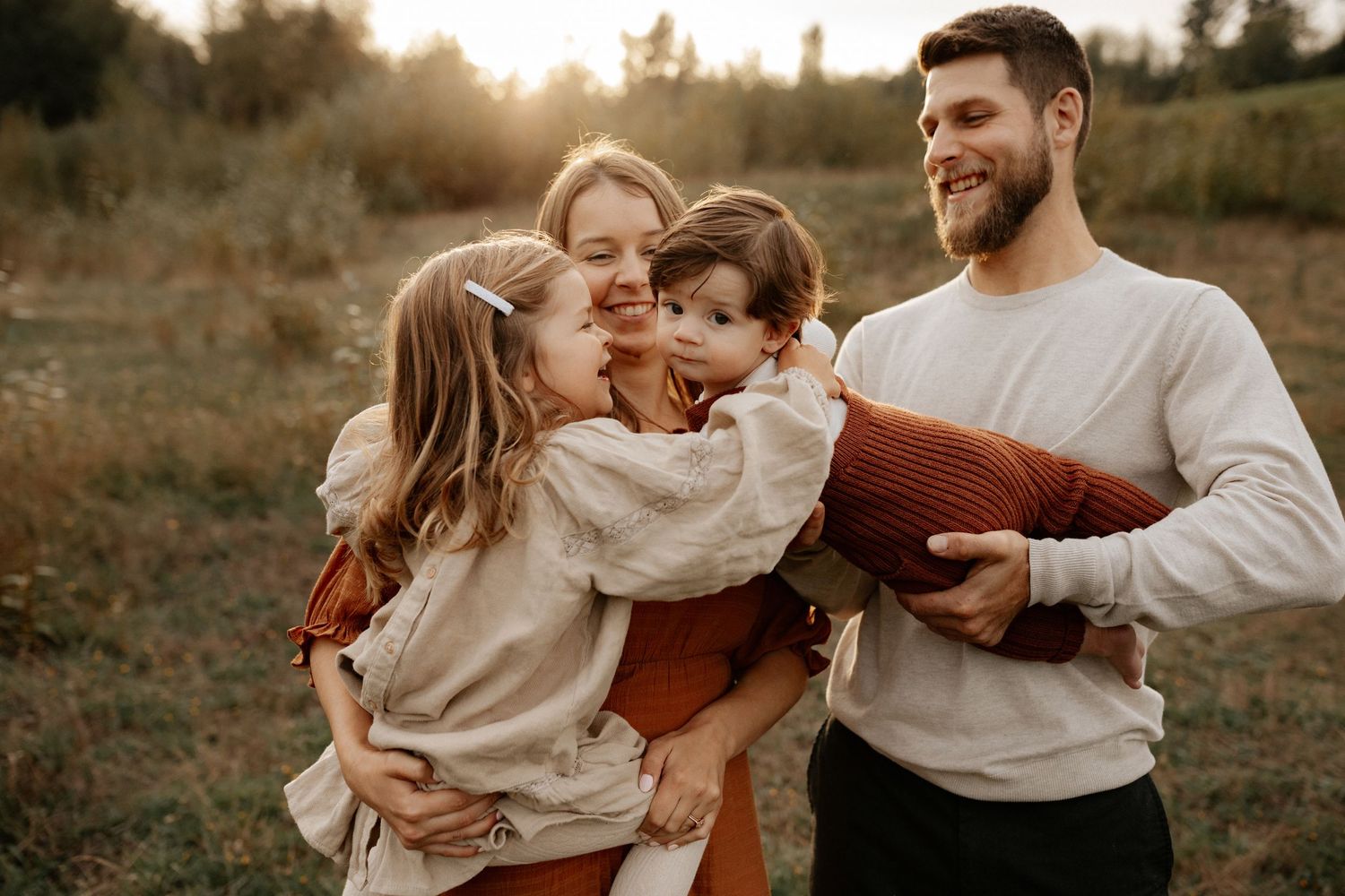 Calgary candid family photographer