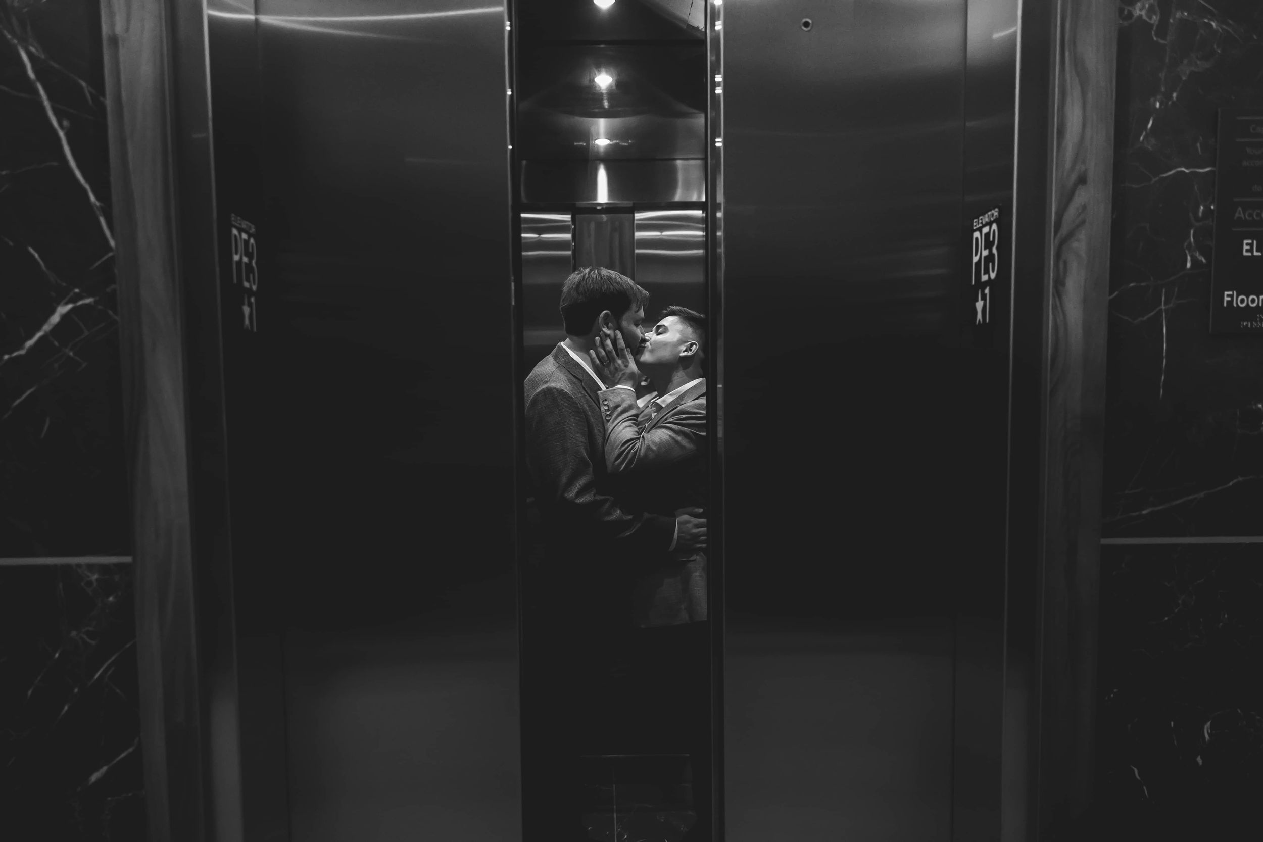 chicago elopement photography cinematic storytelling photography elopement photographer in chicago