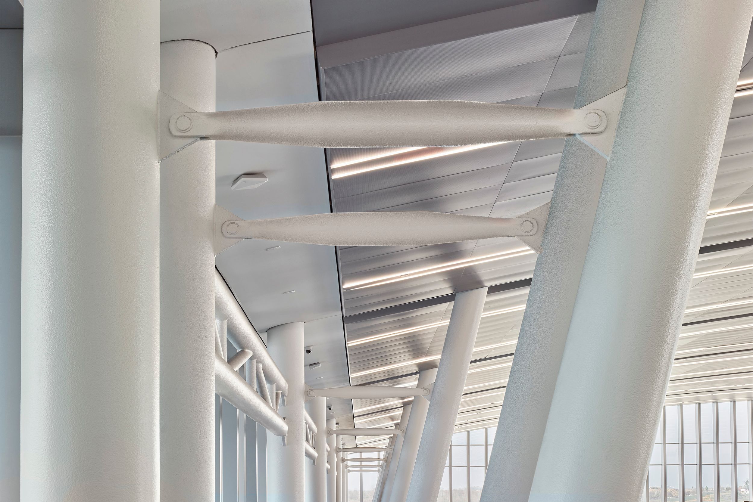 Interior photo of the new terminal at the Charlotte Douglas International Airport by Cincinnati photographer Studio 66