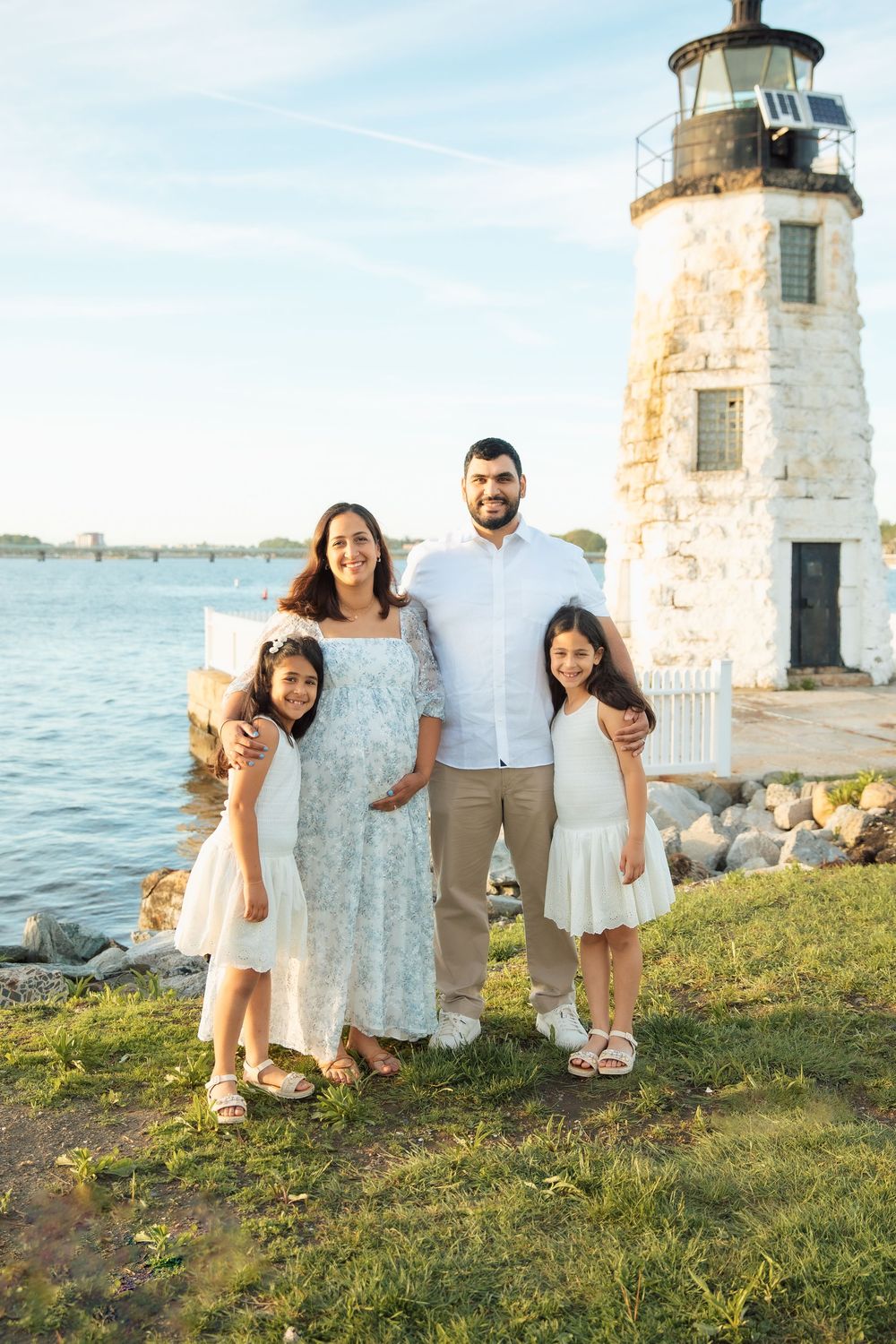 maternity photography, Bristol, Portsmouth Newport Rhode Island. Newport harbor island light. goat island.