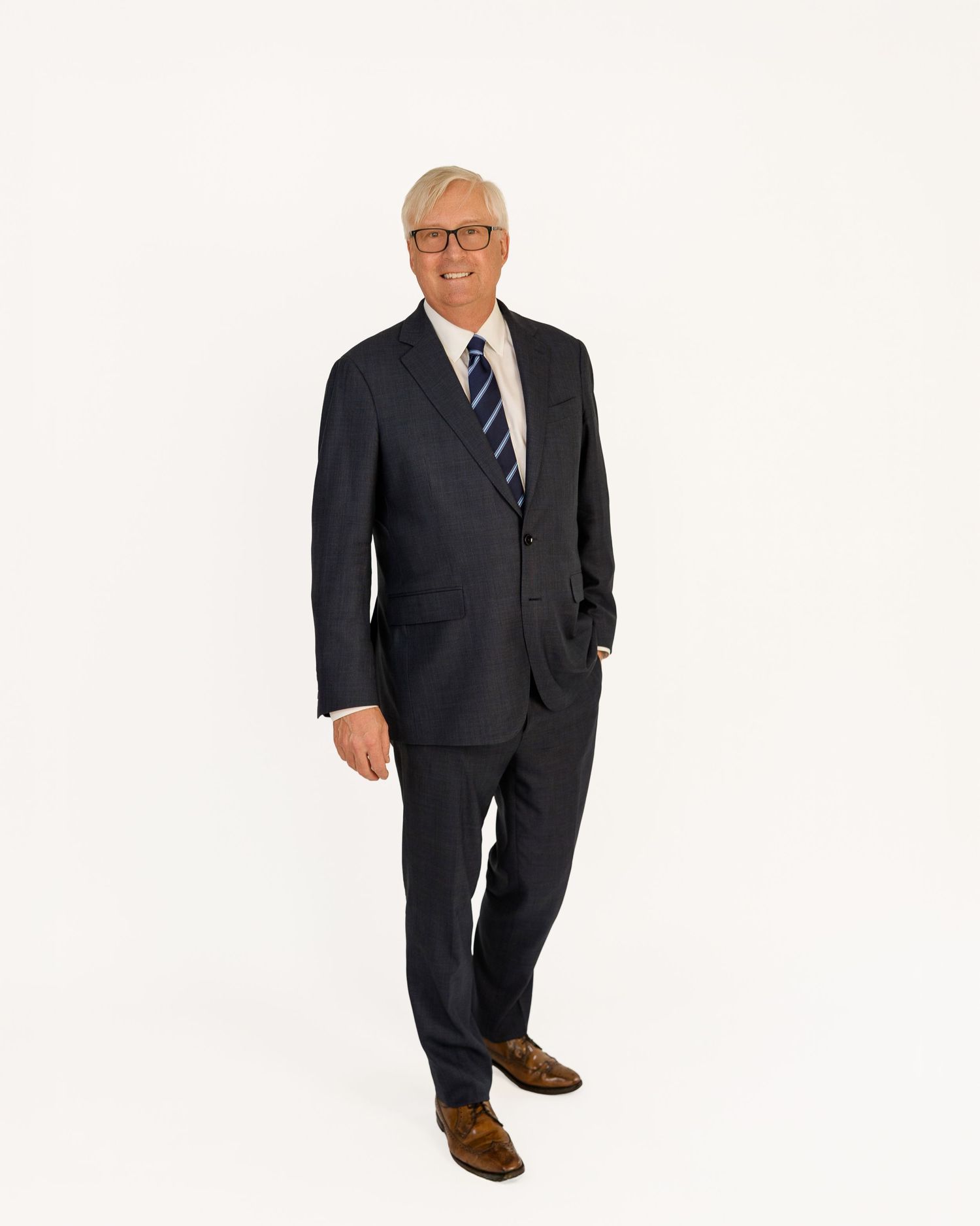 Headshot, full body head in Ridgefield CT. Studio headshot.