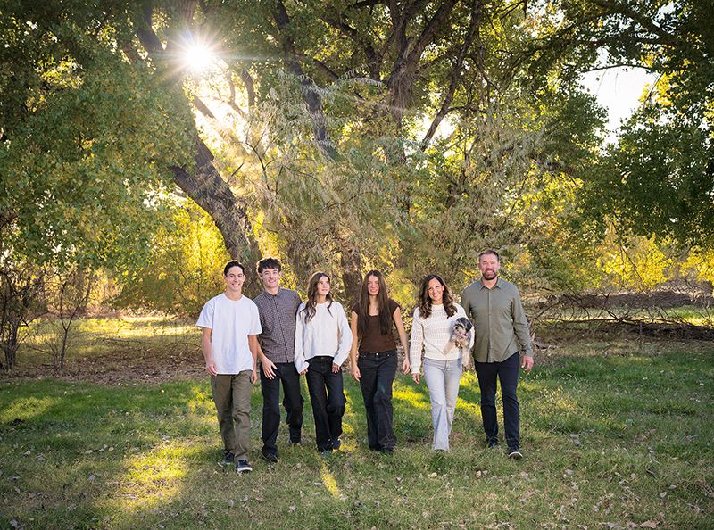 outdoor-family-photos-st-george-photographer-kirkland-fields-sessions-photos-pics-southern-utah-greenery-dog-children-kids-memories