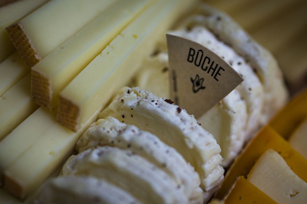 La Meule, Cheese shop, Cugy, Switzerland
Cheese plate
Sandra DAENGELI, impacts.photo, @sdaengeli, @impacts.photo