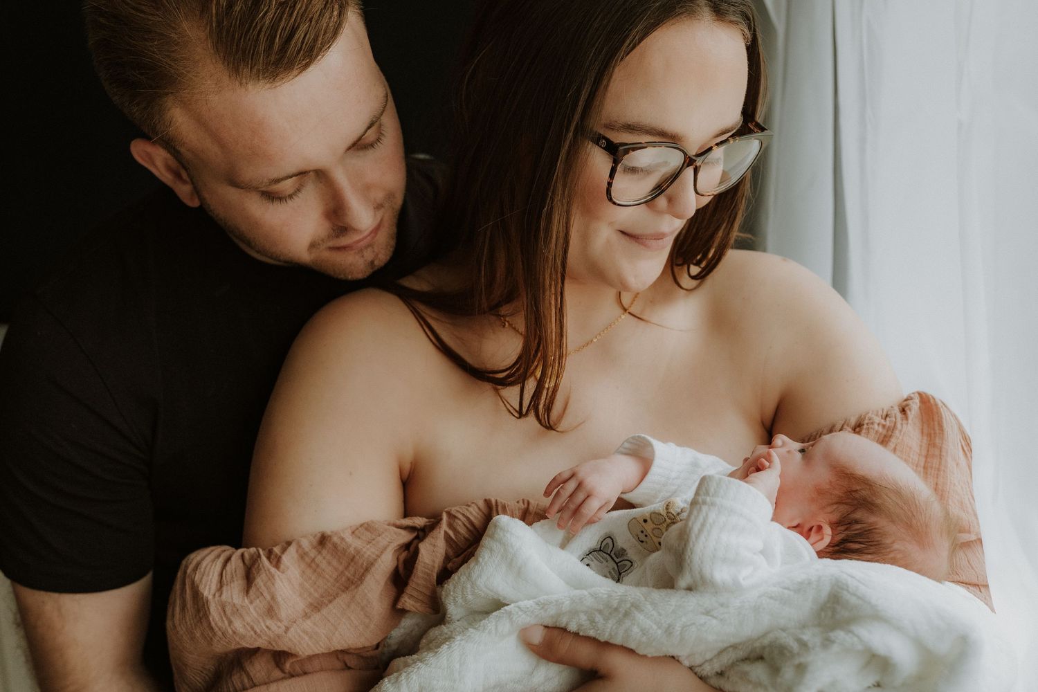 Clare Lopez Photography Kent & London based Newborn, Maternity and Family photographer.