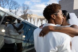 Washington DC Elopement Photographer