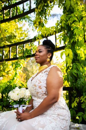 bridal portrait at the fort worth botanicals garden