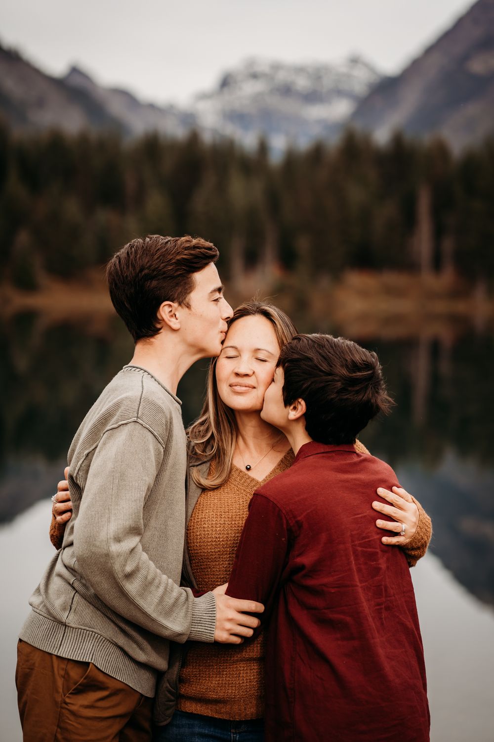 Lake family portrait session by wander and wild photography