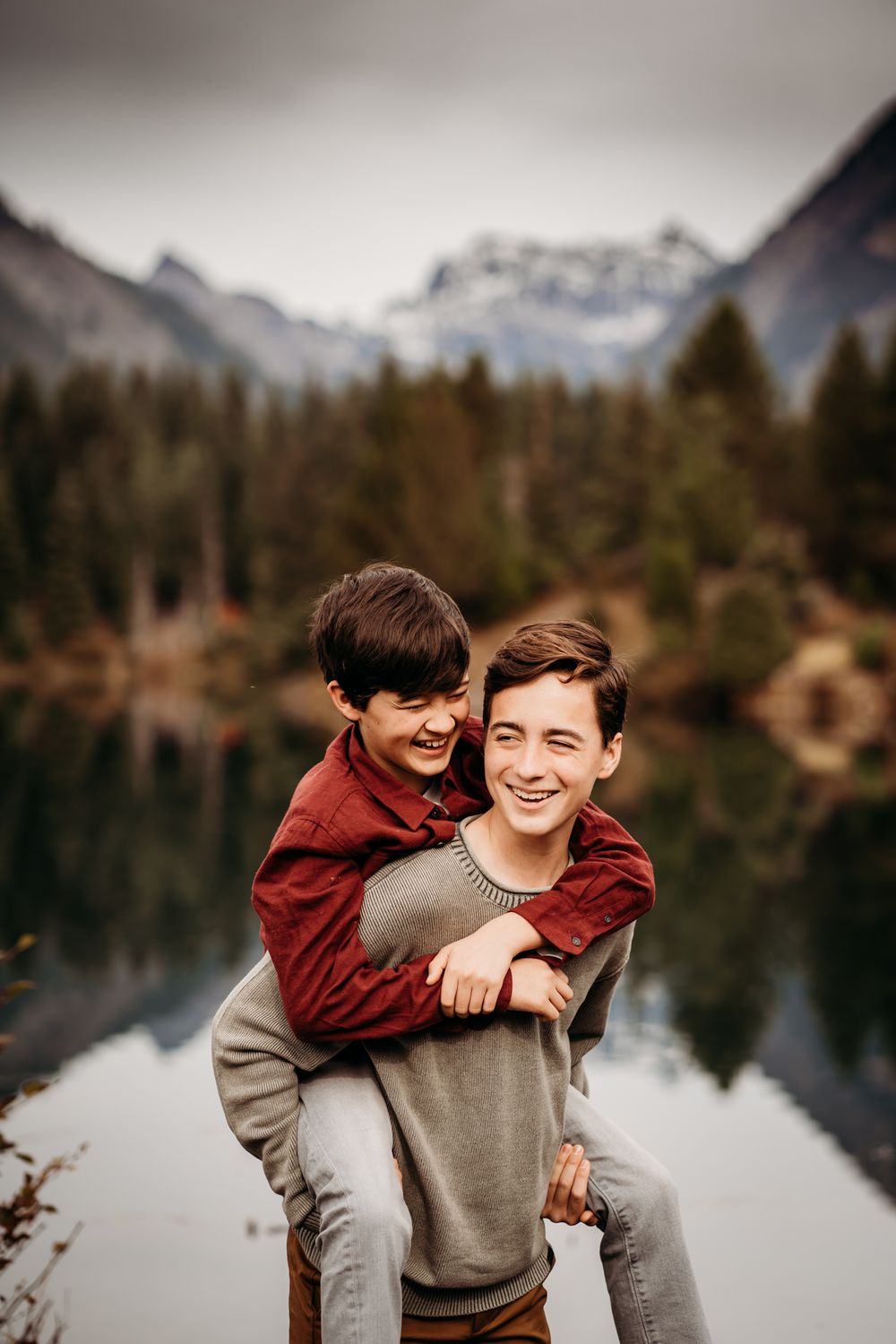 Lake family portrait session by wander and wild photography