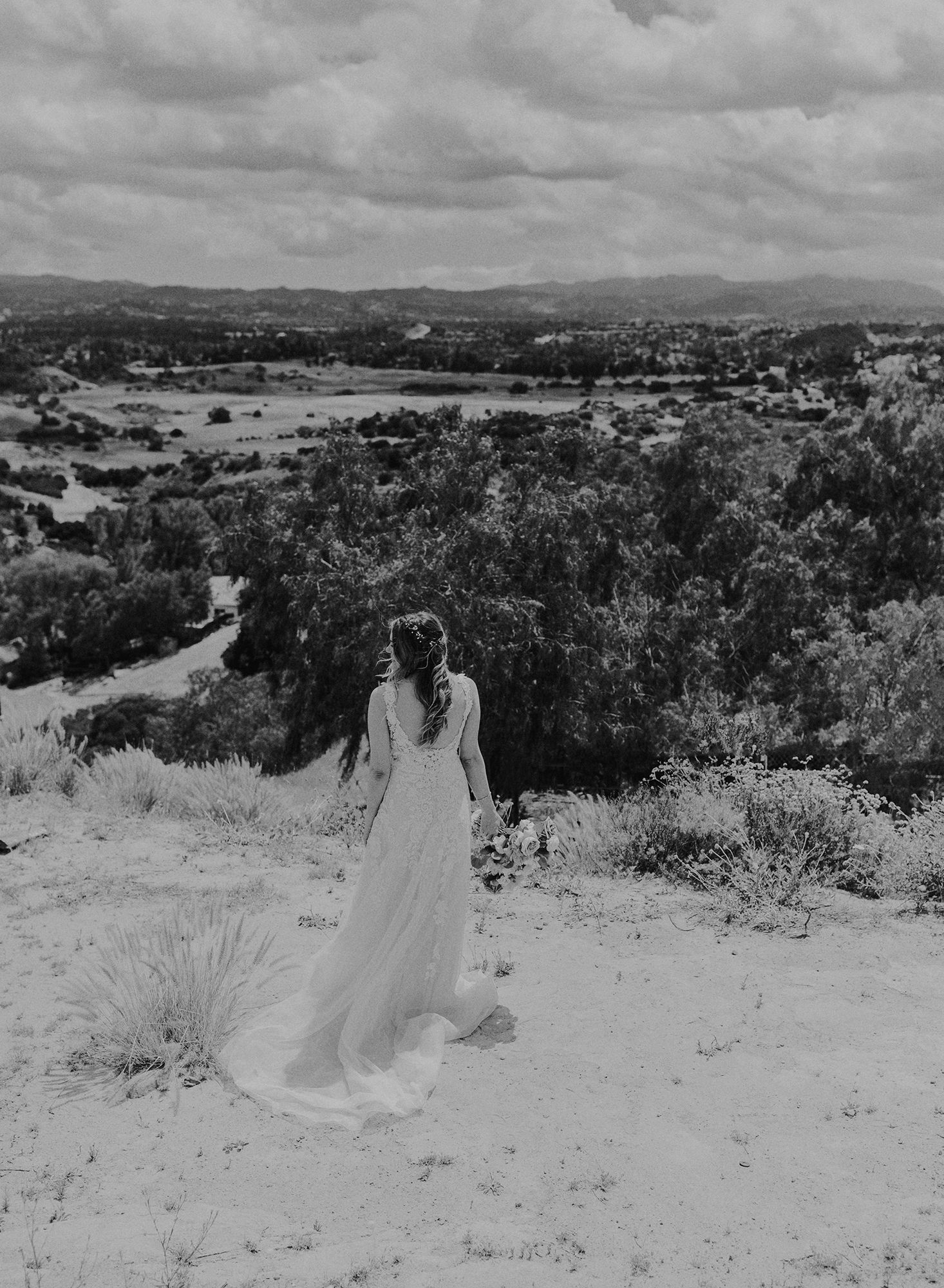 E Noelle Photography in-home wedding in Hidden Hills Los Angeles, untraditional bridal portrait