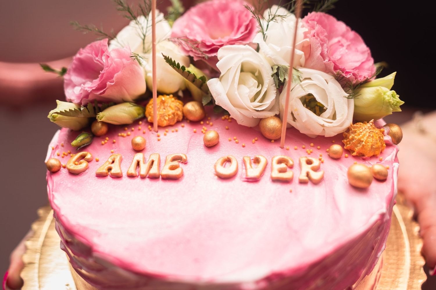 hen party cake game over