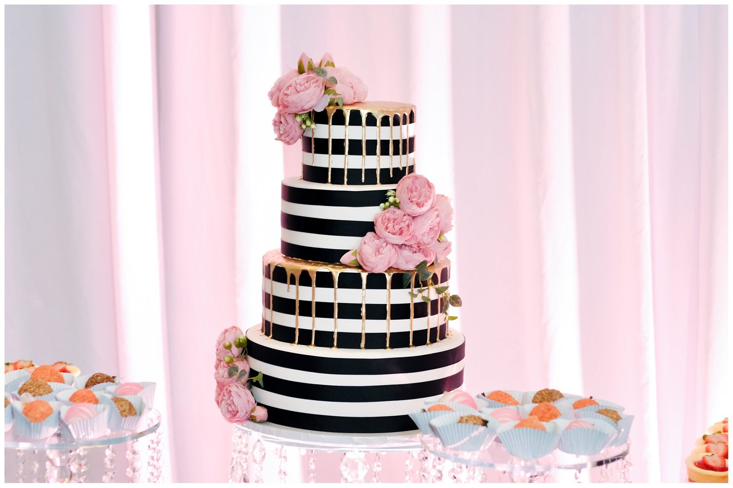 4 layer cake for sweet 16 party, Miami event photographer, Miami personal branding photos