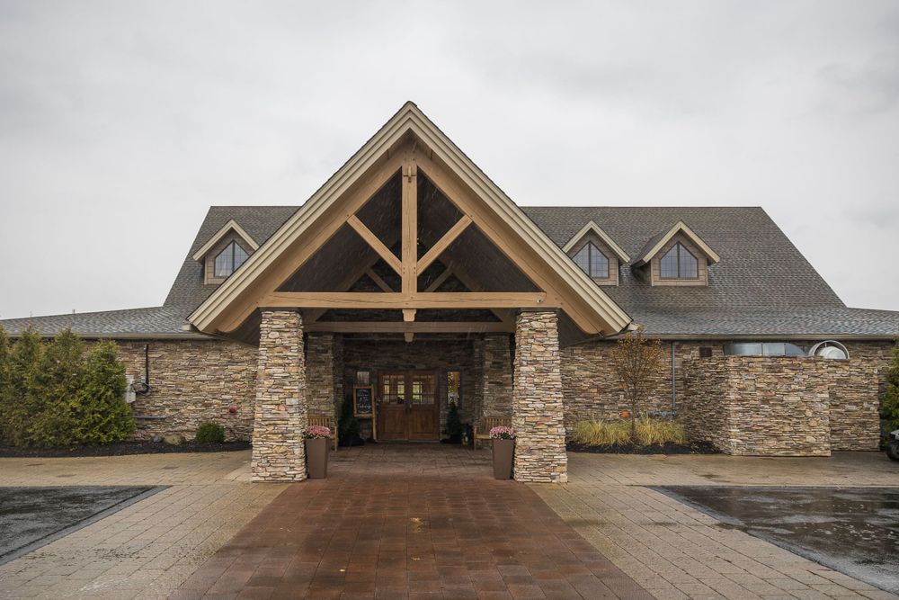 Lukas & Kaitlyn Timberlodge at Arrowhead Golf Club Knight Studio