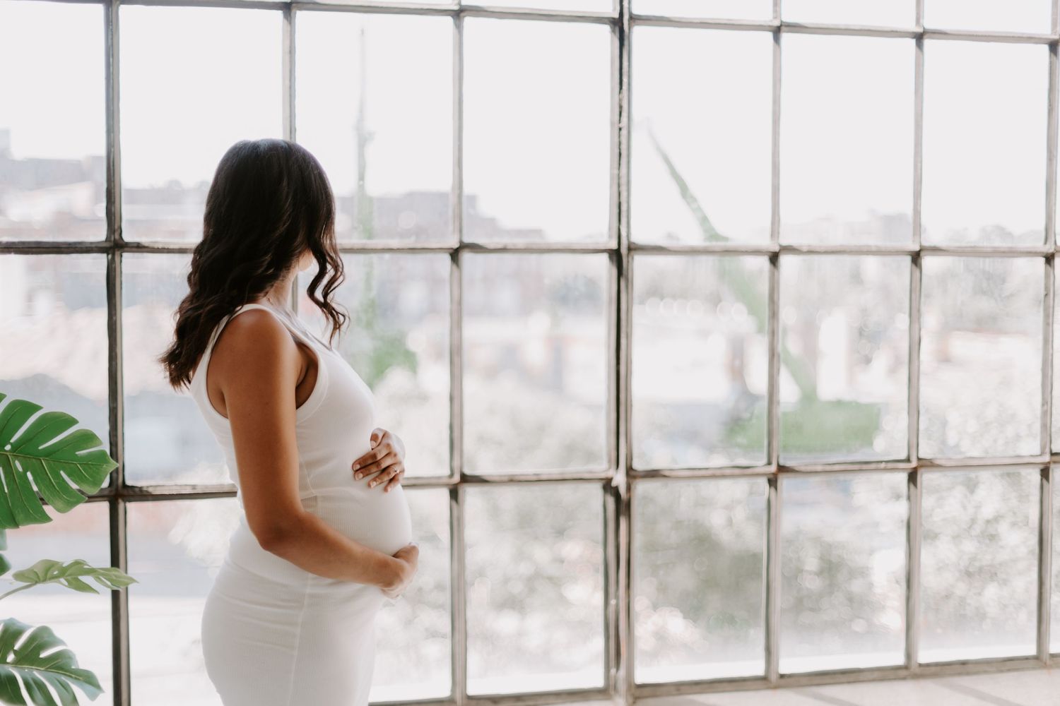 toronto lifestyle maternity photography mint room preto loft studio