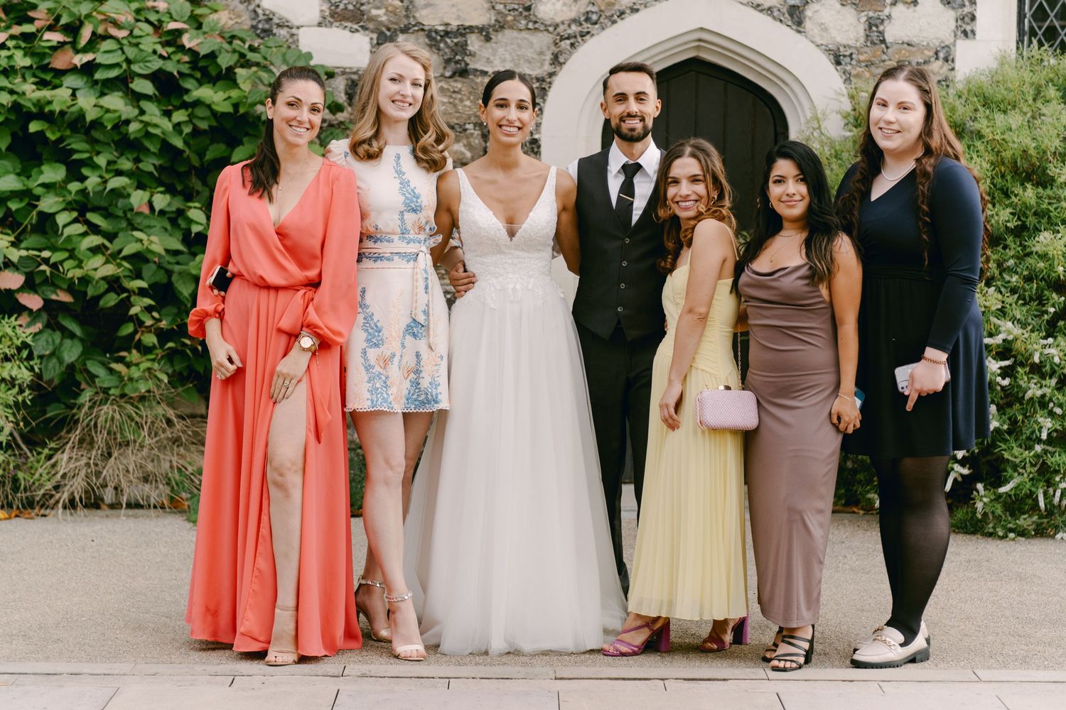 Hall Place and Gardens courtyard wedding