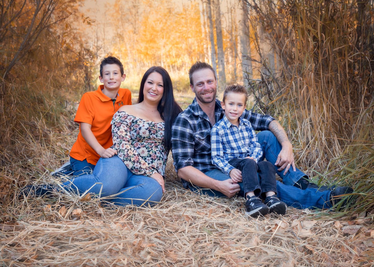 Fran Rodgers Photography - Family Photographer in Grande Prairie Alberta canada
Fall  Family Photo shoot  Grande Prairie Alberta