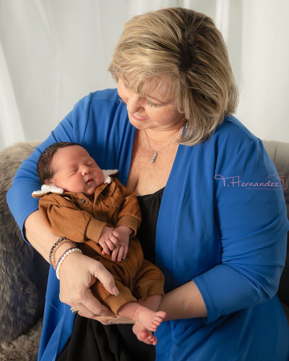 grandparents newborns Columbia South Carolina newborn photographer