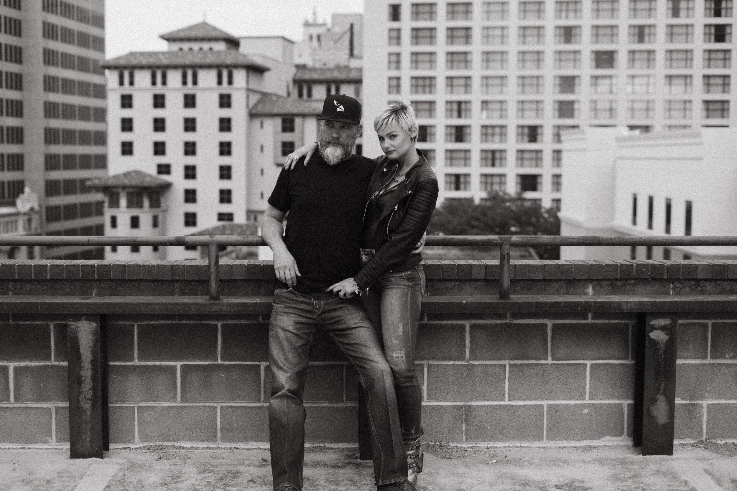 san antonio rooftop couples photo