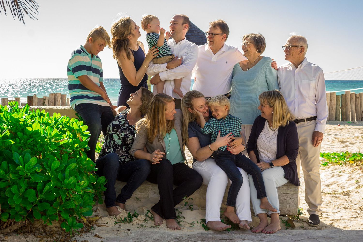 Family reunion on beach, nassau bahamas photographer, K. Yolanda Turnquest Photography