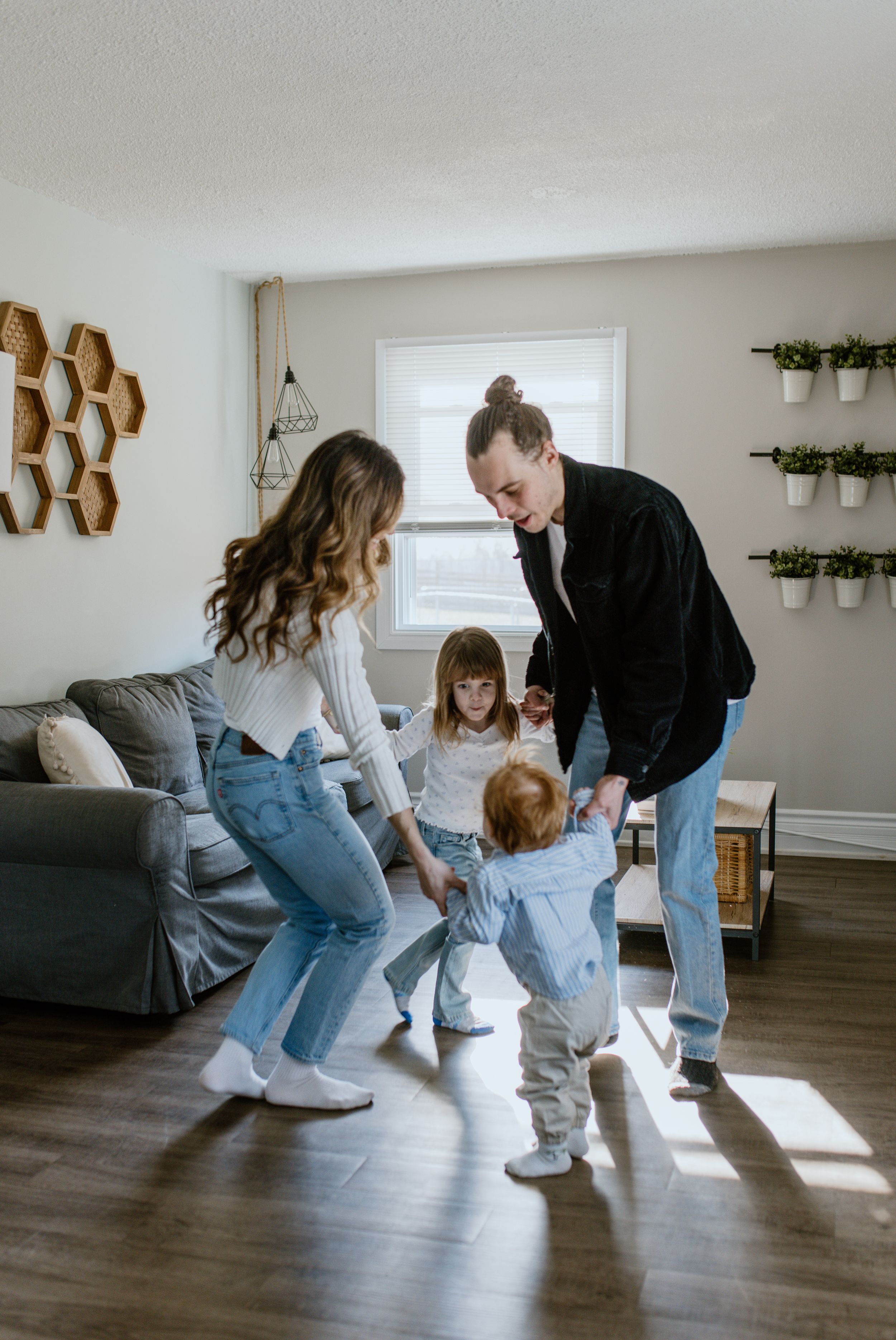 In-home family session at Strawberry Hollow AirBnb in Trenton, Ontario - Halifax Photographer