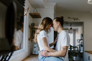 In-home family session at Strawberry Hollow AirBnb in Trenton, Ontario - Halifax Photographer