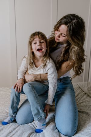 In-home family session at Strawberry Hollow AirBnb in Trenton, Ontario - Halifax Photographer
