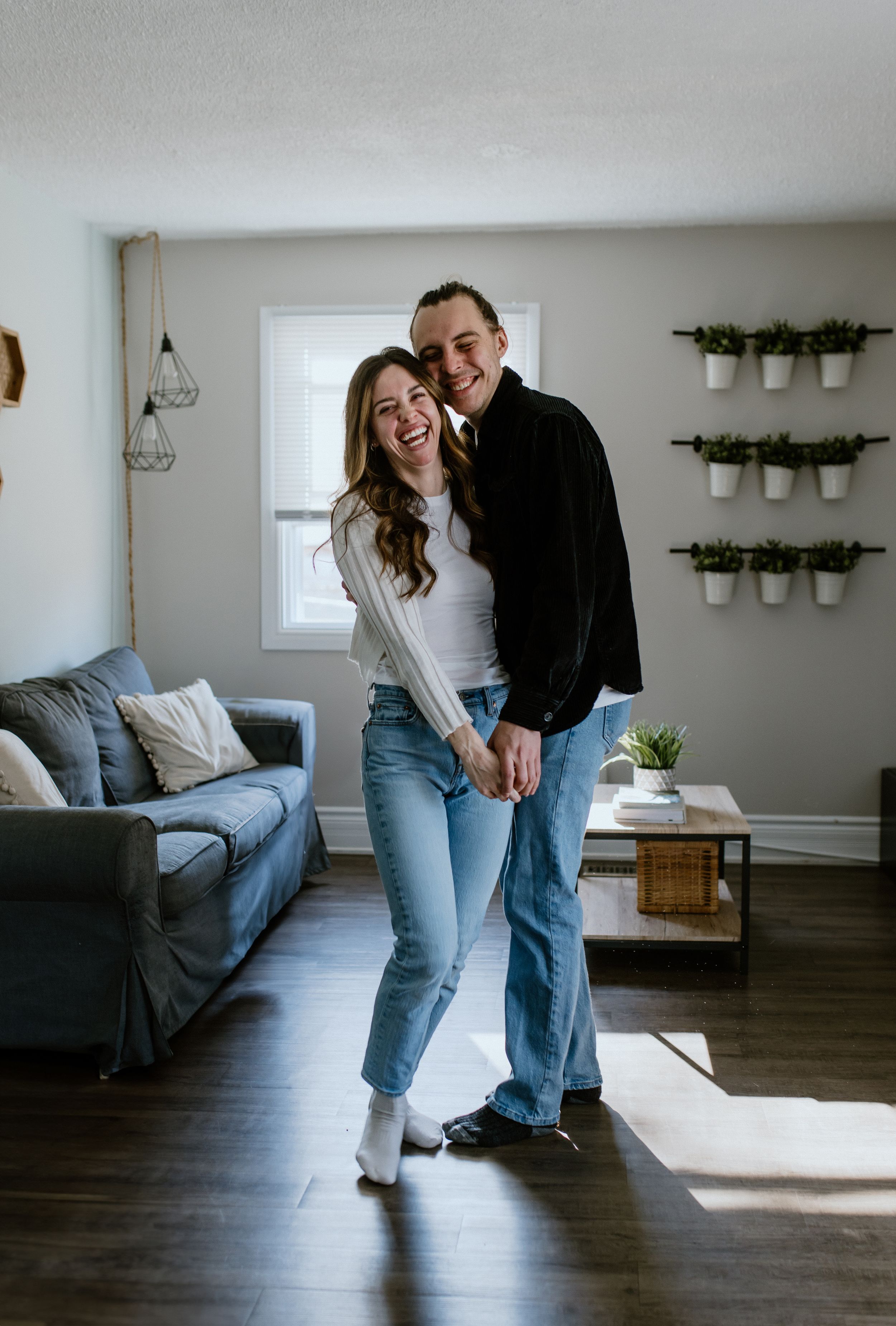 In-home family session at Strawberry Hollow AirBnb in Trenton, Ontario - Halifax Photographer