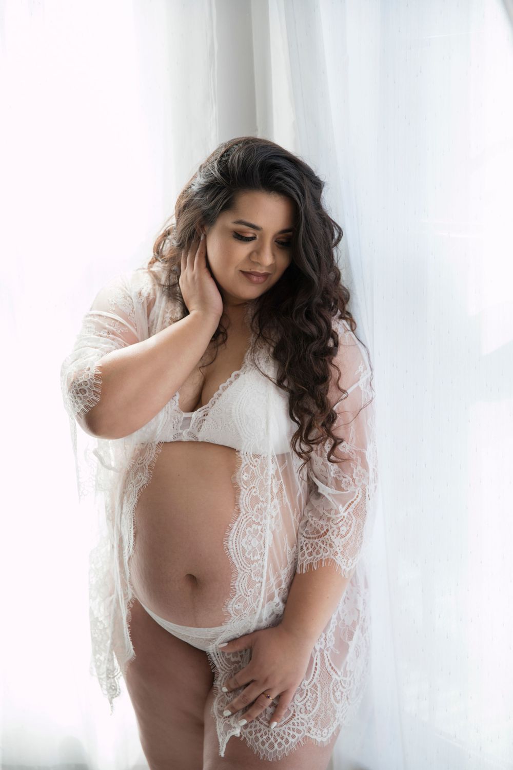 boudoir maternity photo session