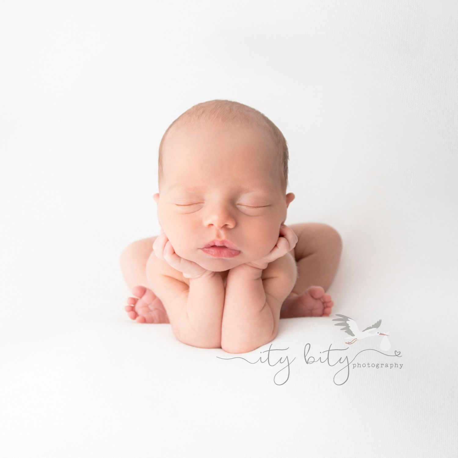Froggy Newborn Pose Baby Photos Cleveland Ohio
