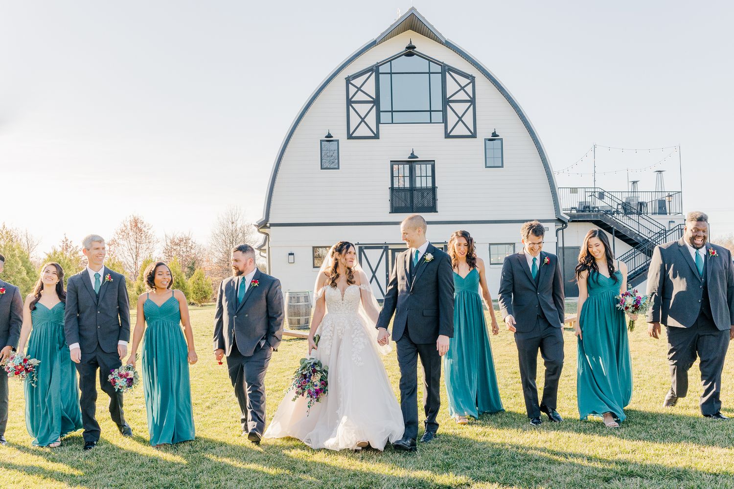 SWEENEY BARN VIRGINIA WEDDING PICTURES