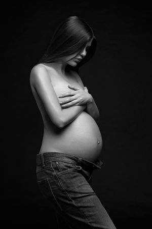 Timeless Black and White Studio Maternity Photoshoot in San Diego, captured by Daryana Orange.
